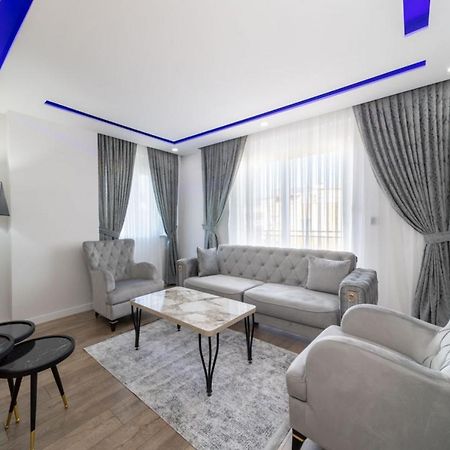 Modern And Central Duplex Apartment Near Beach In 안탈리아 외부 사진