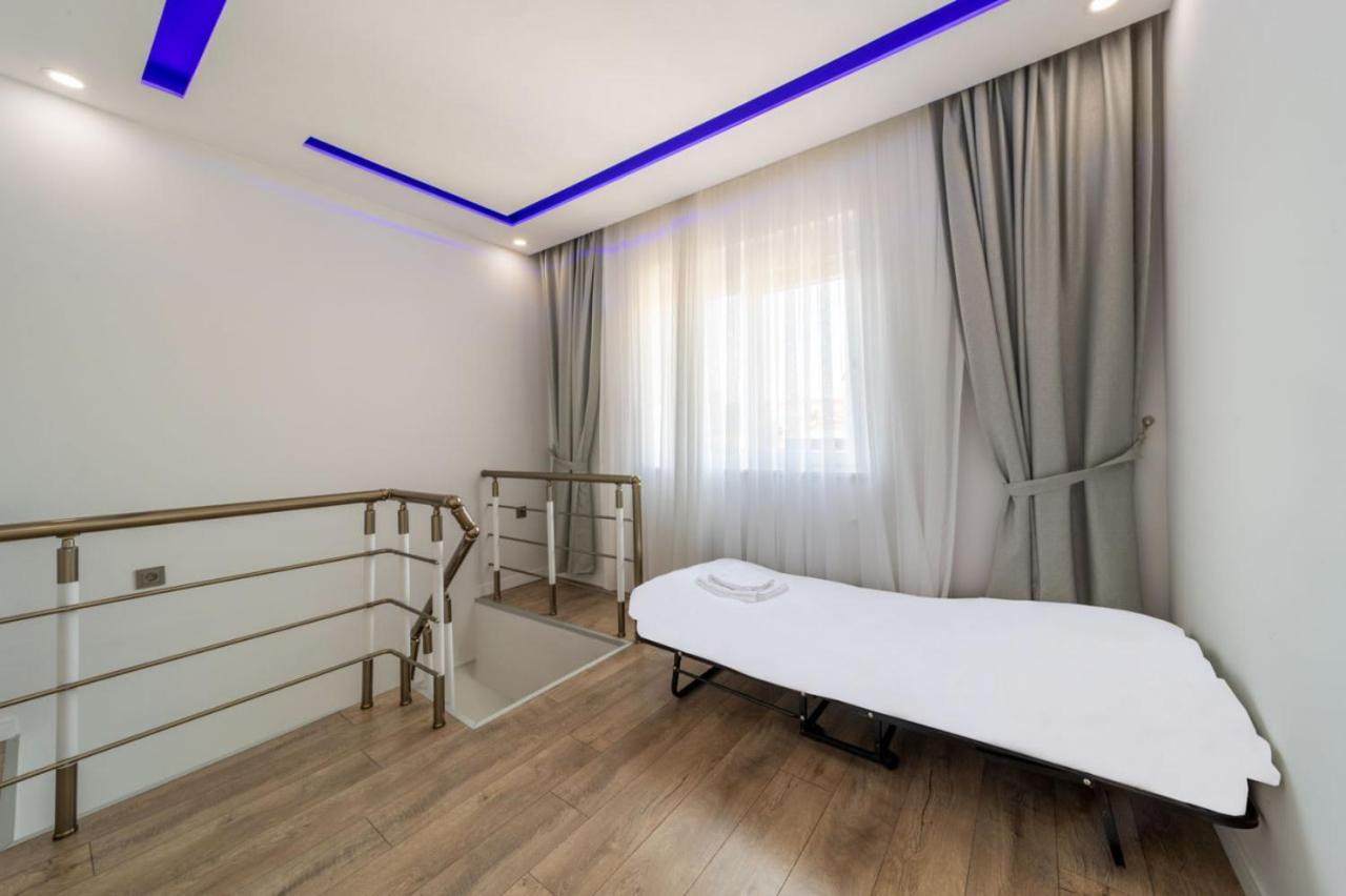 Modern And Central Duplex Apartment Near Beach In 안탈리아 외부 사진